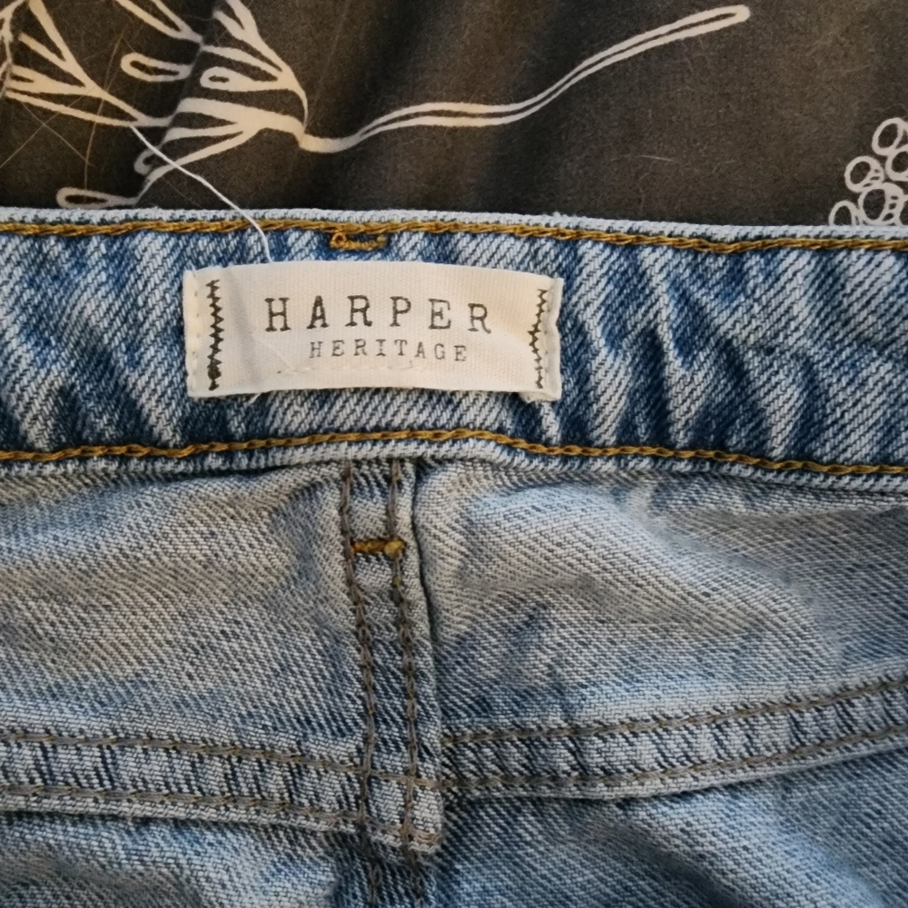 Heart Patterned Blue Jeans - Picture 4 of 4